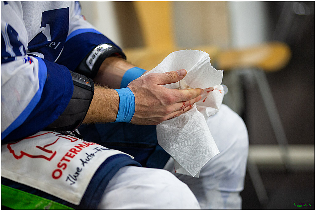 PENNY DEL; Koelner Haie- Straubing Tigers; Koeln, 09.10.2022